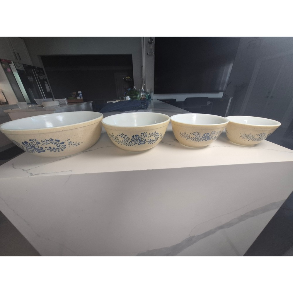 Vintage Pyrex Homestead Nesting Mixing Bowls Set of 4 Blue Floral Speckled Tan - Picture 2 of 9